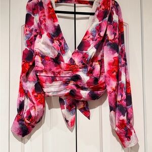 bebe puff sleeve stretch satin Floral Blouse 8 NWT